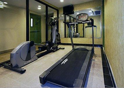 Quality Inn Jamaica Airtrain New York Exterior foto