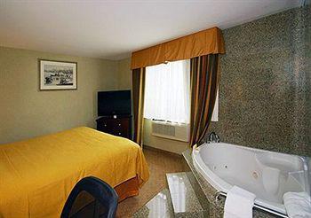 Quality Inn Jamaica Airtrain New York Exterior foto